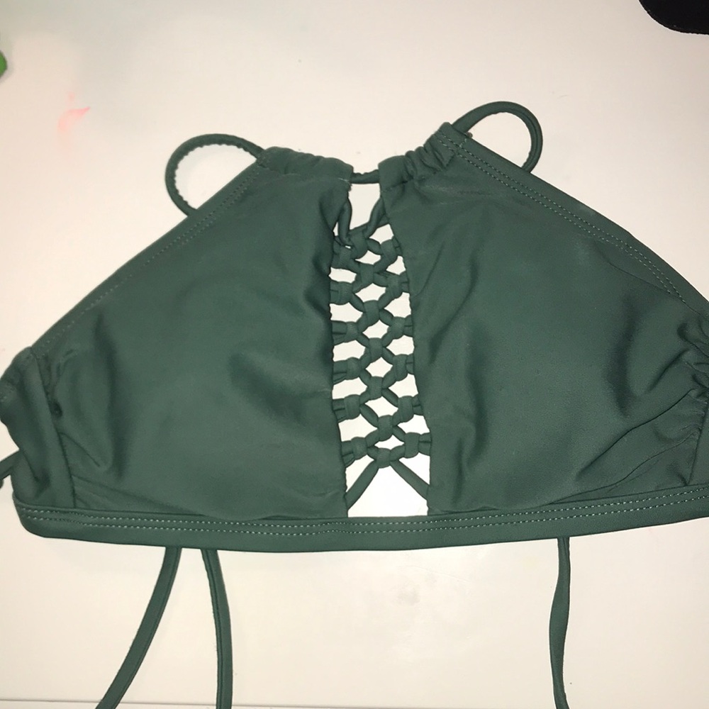 Halter bikini top